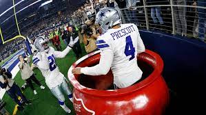 Here's what our experts have to say about thursday's matchup. Cowboys Receive Joy In Serving Early Thanksgiving At Salvation Army Wfaa Com