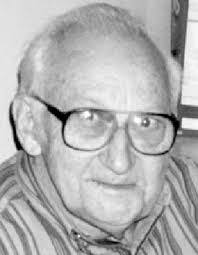 Lloyd Monds's Instagram, Twitter & Facebook