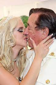 Ob federvieh oder waldbewohner, mörtel ist berühmt für seine süßen. Richard Mortel Lugner Steckbrief News Bilder Des Wiener Society Mannes Gala De