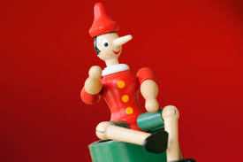 Seine nase wächst immer dann, wenn er lügen erzählt. Lange Nase Fur Pinocchio Kostum Basteln Anleitung