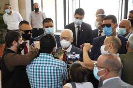 إصابة 9 أشخاص‎ في انقلاب سيارة لواج Hnve0uiepvetwm