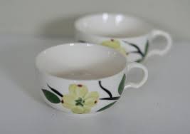 Vintage Dixie Dogwood Coffee Cups Set Of Two Joni Stetson Etsy Coffee Cup Set Cup Coffee Cups