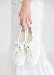 Pelle • tacco di 13 cm comprensivo di sotto tacco e sotto piede, plateau 2 cm • suola: Pin Su Wedding Shoes