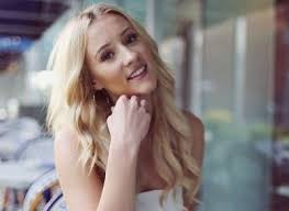 Connor mcdavid is an international professional canadian ice hockey player and captain for the edmontonoilers of the net worth, girlfriend, salary, wife, family and more. Lauren Kyle Wiki Age Connor Mcdavid S Girlfriend Bio