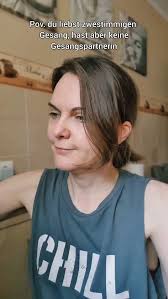 Darf ich vorstellen, sie heißt Frau Samovar, macht mir jeden Morgen einen  Kaffee und wir singen jeden Tag zusammen.