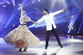 In season eleven, the judges were dirk heidemann, karina sarkissova, nicole hansen and balázs ekker. Dancing With The Stars 5 Season What Was The First Show Of The Show Unforgettable