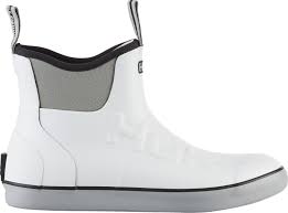 These huk rogue wave boots are ideal for both freshwater and saltwater fishing, whether you're fishing from the shore or a boat. Huk Deck Boots Shop Clothing Shoes Online