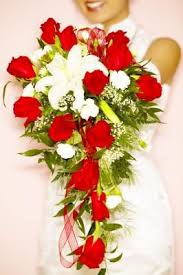 How To Make A Bridal Cascading Bouquet With Fake Flowers Ehow Diy Wedding Bouquet Fake Flowers Wedding Bouquet Fake Flowers Diy Bouquet Fake Flowers