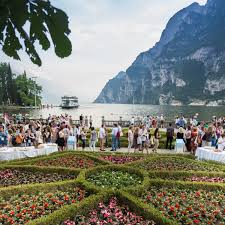 Lidl riva fiori domani : Orari Autobus Garda Trentino Garda Trentino