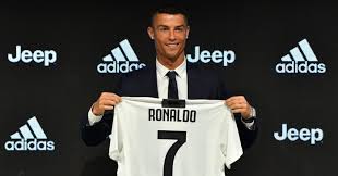 Mbappé, le cas benzema, les favoris à l'euro 2020. Cristiano Ronaldo S Serie A Debut For Juventus To Be Broadcast Live On Facebook