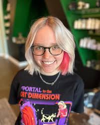 Sebastian de Jong at French Pharmacie