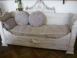 Découvrez cette sélection originale de canapé lit pour transformer votre salon en chambre. Commande D Une Cliente Qui Sait Ce Qu Elle Veut D Un Autre Temps