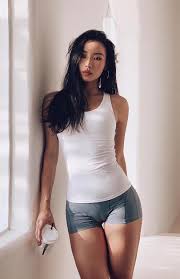 Tips and tricks to prevent camel toe from awkwardly appearing in your pants. Babe Of The Day Shorts Gray Cameltoe Peachy Picture Gallery And Daily Babes Images Every Day