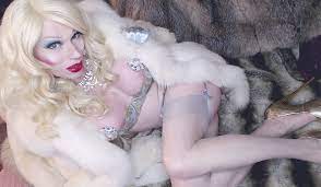 TW Pornstars - 3 pic. Tara Emory. Twitter. Live on cam tonight! Brr its  cold outside better roll around. 2:43 AM - 19 Dec 2022