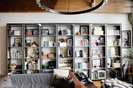 How To Rock Ikea Hyllis Shelves In Your Interior 31 Ideas Oakland House Home Decor Apartment Living Room