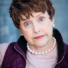 Today we are celebrating Lois Leftwich. Lois is a multifaceted artist  hailing from Dallas. Lois spent three decades thriving in New York City's  vibrant acting scene. With a passion for demystifying the