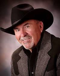 Bobbie Stratton's Instagram, Twitter & Facebook