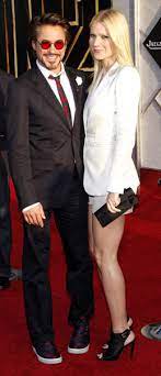 Fresh off from defeating enemies the world over, stark reluctantly agreed to serve as a consultant to nick fury's peacekeeping intelligence agency s.h.i.e.l.d. Robert Downey Jr S Real Height Without Lifts