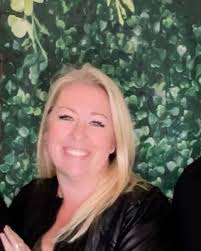 Kandi Medford's Instagram, Twitter & Facebook