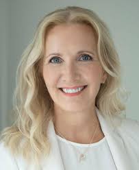 FRANCE MAYER real estate broker in Boucherville