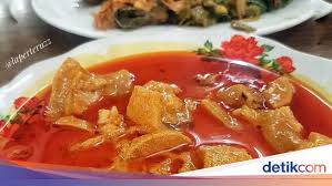 Masukkan daging, gaul bersama rempah, gaul bagi rata dan biarkan seketika. 7 Jenis Gulai Enak Dari Minang Mana Yang Kamu Suka