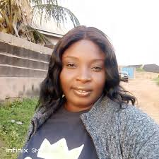 MEET ONE OF NIGERIA HUNTERS!! I never knew hunting business could be this  lucrative..a successful hunter displaying his cash after selling the bush  meat he k!lled...,,,Nigerian my COUNTRY.. Hmmmm Copied #viralpost2025  #instagood #