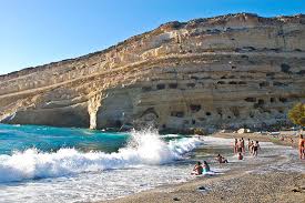 Einer wanderung durch matala kreta. Matala Die Hippie Hohlen Auf Kreta Bookingcrete Eu