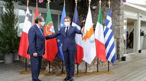 Ο πρόεδρος αναστασιάδης μετέφερε προς τον συνομιλητή του την ετοιμότητά του να συμμετάσχει το συντομότερο σε ουσιαστικές συνομιλίες υπό την αιγίδα του γενικού γραμματέα του οηε. Katadikazei O Ptd Thn Ah8h Frastikh Epi8esh Erntogan Pros Ton Makron