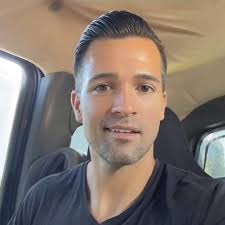 Marcus Breunig (@marcuslegendary) • Threads, Say more