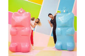 Mickael carreira (born mickael araújo antunes on 3 april 1986) is a portuguese pop singer and songwriter. Video Filha De Mickael Carreira Diverte Se Com Presente De Natal Antecipado