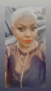 Be that girl who roots for the other girl,tells a stranger her hair looks  amazing,and encourages other women to believe in themselves and their  dreams.”