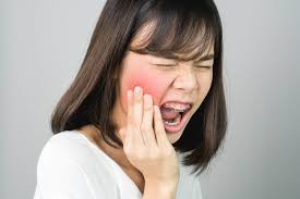 Kita semua pasti tidak lepas terkana penyakit gigi dan gusi seperti sakit karena gigi belubang hingga mengakibatkan gusi menjadi bengkak dan berdarah. Gusi Bernanah Apa Saja Penyebab Yang Harus Diwaspadai