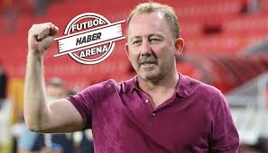 Beşiktaş'ta ahmet nur çebi, emre kocadağ ve sergen yalçın'dan oluşan üçlü zirve gerçekleşti. T5d Em7qyq23zm