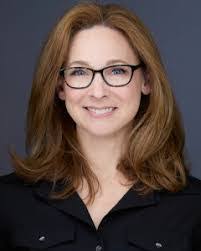 Laura Highland's Instagram, Twitter & Facebook