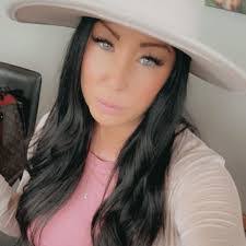 Devyn Taylor's Instagram, Twitter & Facebook