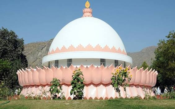 Why visiting the Dilwara Temple in Mount Abu is a must!