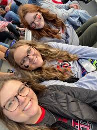 Kara Shipman's Instagram, Twitter & Facebook