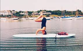 Where Do You Yoga If You Ever Get Bored Of Practicing In A Studio Look For Alternative Methods To Take Your Practice Out Yoga Place Paddle Board Yoga Singing