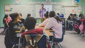 Dorongan untuk keterlibatan dan fokus siswa pada sistem pembelajaran di luar kelas dapat menjadi tantangan, terutama bagi mereka yang pindah ke pembelajaran jarak jauh untuk pertama kalinya. 6 Jenis Media Pembelajaran Sederhana Bisa Bantu Siswa Agar Tidak Bosan Citizen6 Liputan6 Com