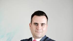 Faegre Baker Daniels' Chris Dolan earns MSPBJ Business of Pride award