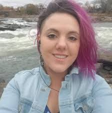 Danielle Boles's Instagram, Twitter & Facebook