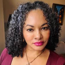 Holiday pet photos wanted