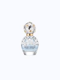 Before reciving and testing out the marc jacobs daisy love, i had never smelt or tried the spray before on first try i am very plesently surprised its not addictive and irresistible, daisy love fills the air with a contagious love of life. Daisy Love