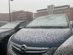 Nederland krijgt woensdag te maken met sneeuw. Eerste Natte Sneeuw Dwarrelt Neer In Groningen Oog Radio En Televisie