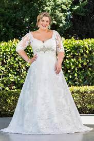 Discount Plus Size A Line Lace Wedding Dresses With Half Sleeves 2019 New Arrival Sheer Long Princess Bridal Gowns W1355 Winter Crystal Appliques Hot Wedding Dr Plus Size Wedding Dresses With