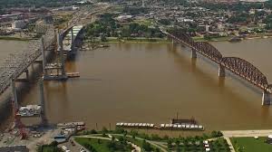 The ohio river is a 981 miles long river that is found within the region of laurentia in the us. Ohio River Boat Accident Leaves 1 Dead 4 Injured 2 Missing Wnky 40 News