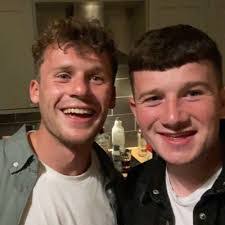 Robert Hedderman's Instagram, Twitter & Facebook