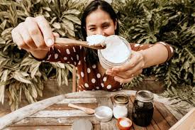 Cerita Wulan Berbagi Cara Membuat Pasta Gigi Dan Deodoran Sendiri Untuk Kurangi Plastik Halaman All Kompas Com