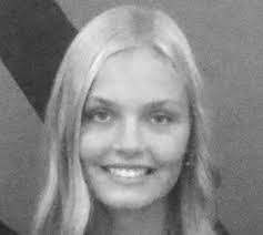 Rachelle Hyde's Instagram, Twitter & Facebook