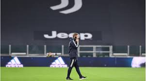 Die gastgeber belegen mit 39 punkten aktuell den vierten platz der tabelle. Serie A Juventus Und Referee Warten Im Stadion Topspiel Gegen Napoli Ausgefallen Transfermarkt